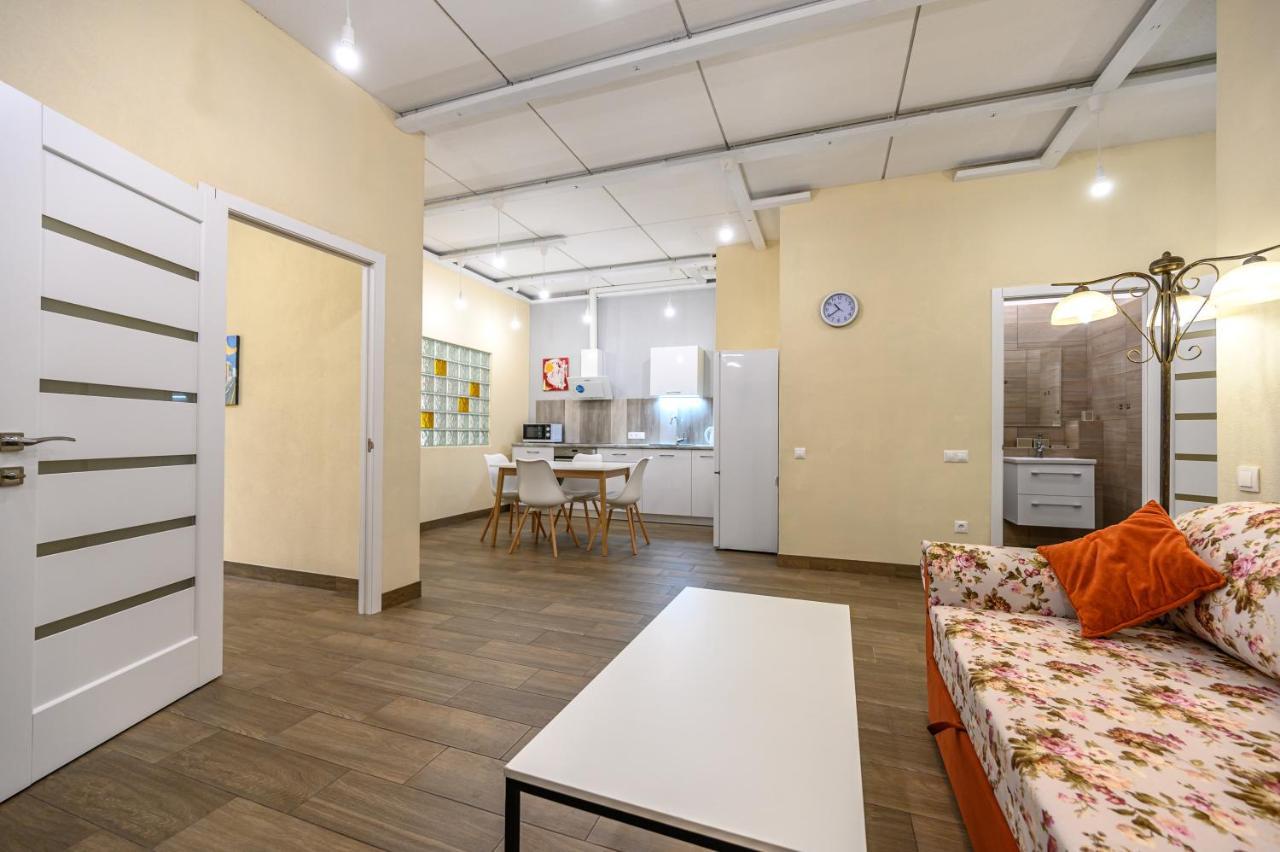 Gagarin Plaza 63 Apartment Oldenburg Bagian luar foto